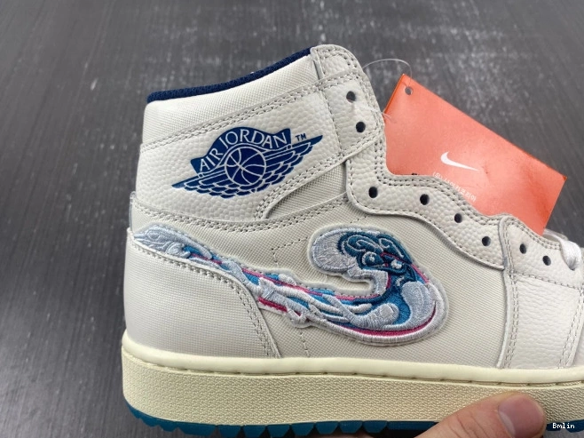 Bmlin Aloha Jordan Golf FV3565-100 1 Michelle NRG High Retro Wie 2 West 0815